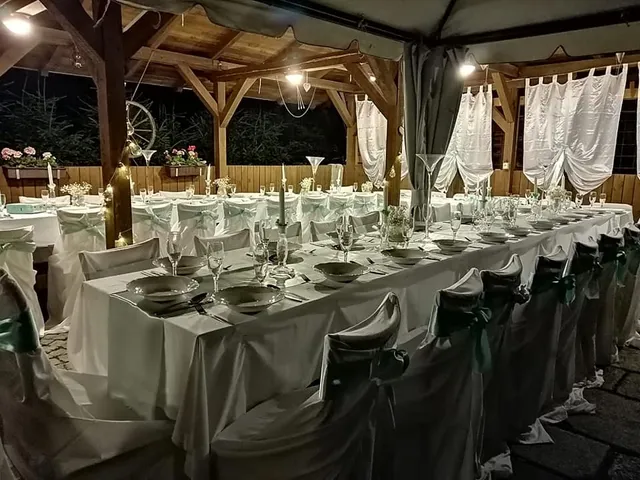 Morávkovi Restaurace U Karlů