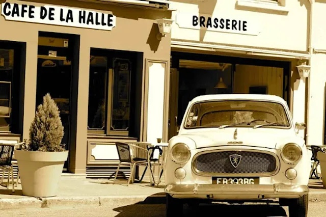 Café De La Halle