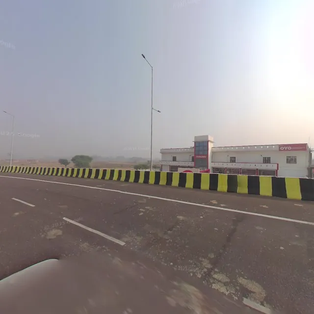 OYO 49058 Vrindavan Hotel And Marriage Lawn