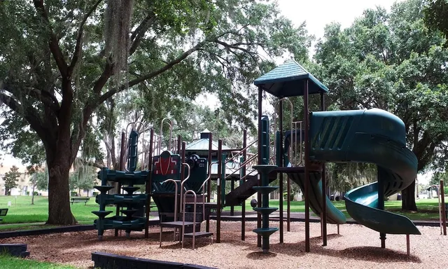 Wonderful 4 Bed Close to Disney w GameRoom 5150