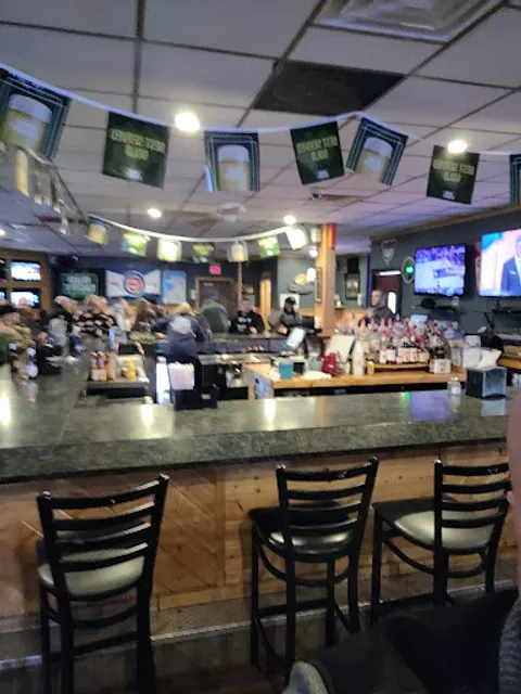 Sneakers Eatery and Pub