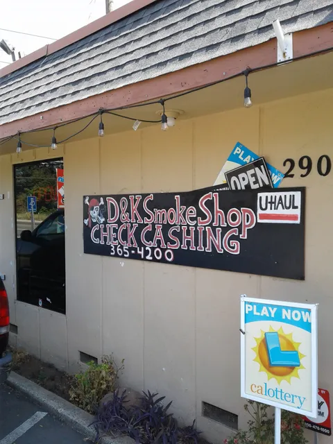 D & K Smoke Shop