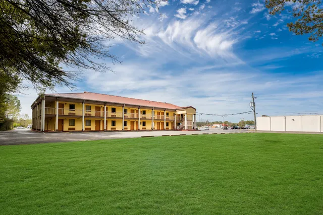 Americas Best Value Inn Montezuma
