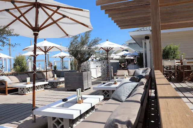 Alexander Beach Club