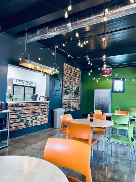 Smoke Worx Village Table 4.1