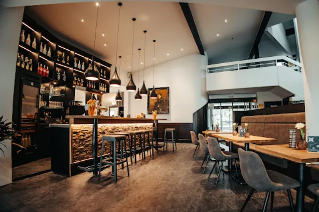 MITTENDRIN CAFE & LOUNGE im Parkhotel Nümbrecht