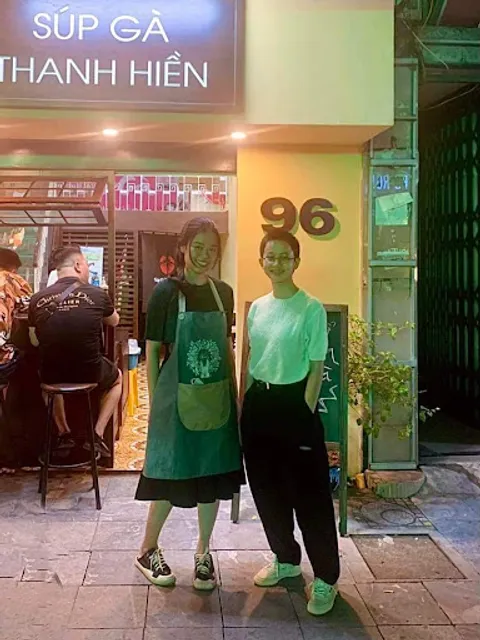 Súp gà Thanh Hiền