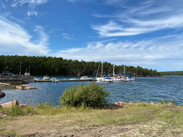 Hamnsundet Guest Harbour