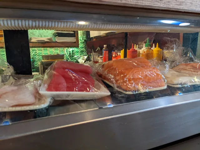 Sumo Sushi & Seafood