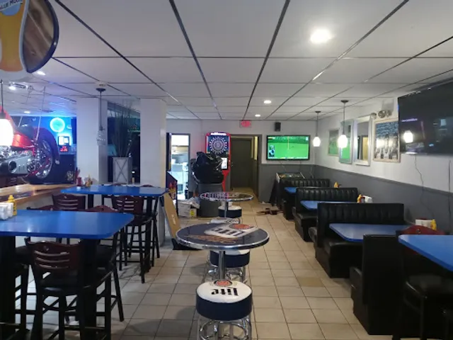 Wander Inn Bar & Grill