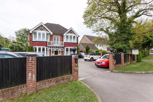 Gatwick Gable End Guest House