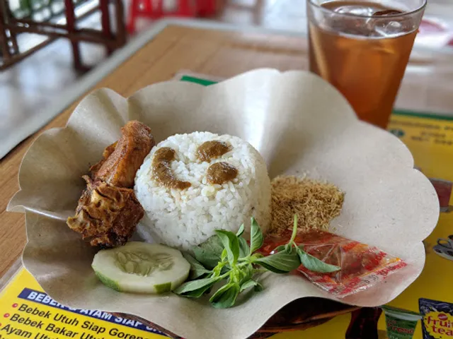 Warung Begok "Bebek Goreng Krispy", Gurah