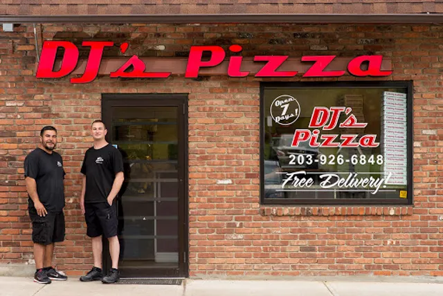 DJs Pizza (Shelton, Ct)