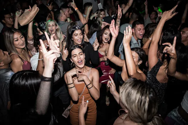 Hollywood Club Crawl