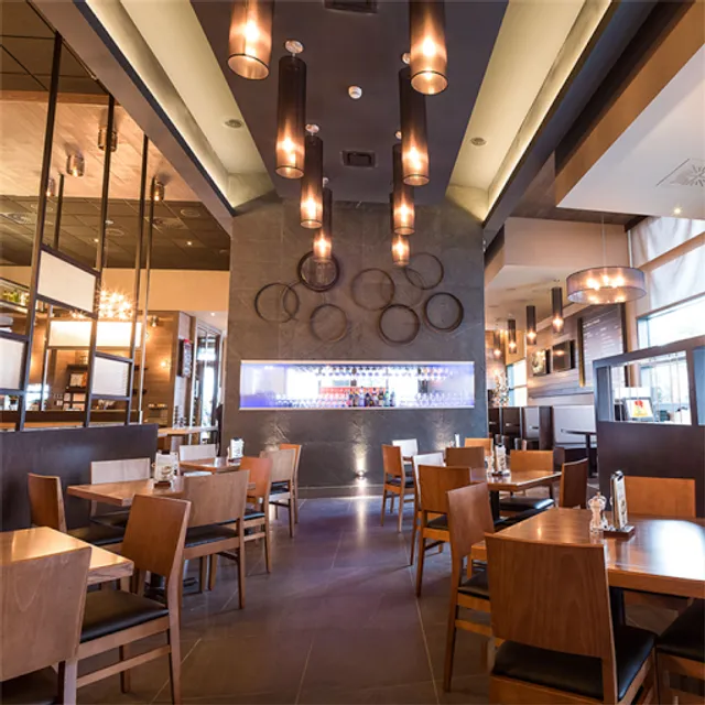 Restaurant et bar St-Hubert