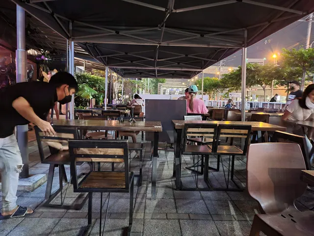 เล่า Lat Phrao 2