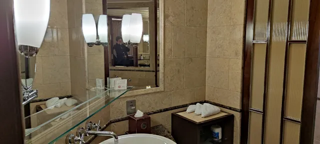 The Hongta Hotel, A Luxury Collection Hotel, Shanghai Parking Lot