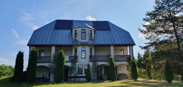 Ezernieki , viesu nams