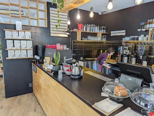 Triplefive coffee roasters - cafe