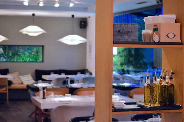 Spiti Neat Eat + Drinks