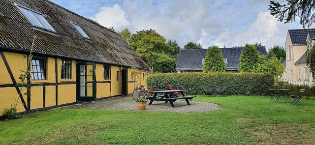 Dyrlev Bed & Breakfast