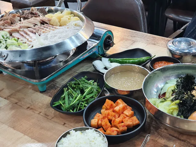 더참맛 수육국밥