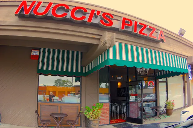 Nucci's Pizza