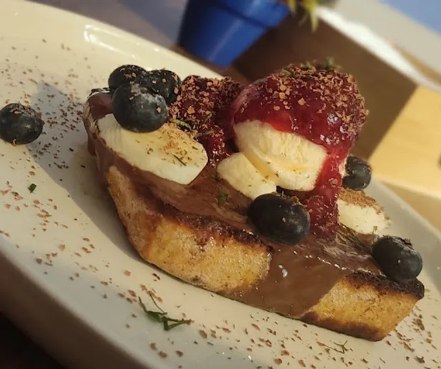 La Comarca Breakfast 'N Burgers