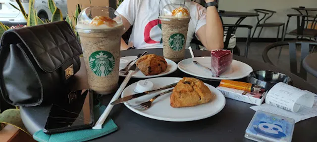 Starbucks Taman Galaxy