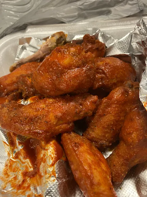 Rocky's Wing shack
