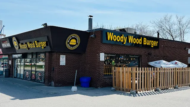 Woody Wood Burger