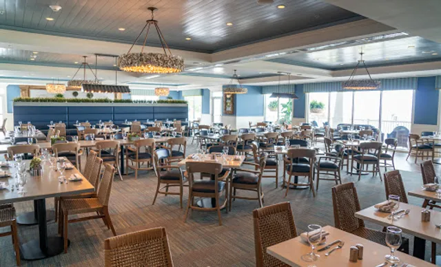 Salt Kitchen & Bar at Hotel LBI