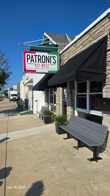 Patroni's 957 West