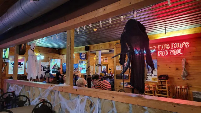 Courtyard Oyster Bar & Grill @ Lincoln