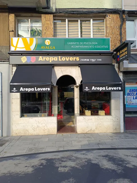 Arepa Lovers. Colombian Street Food