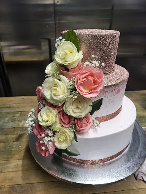 Mamolo's Fine Pastries