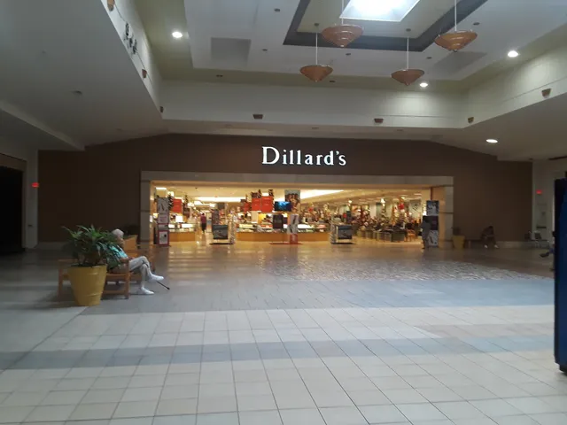 Dillard's Clearance Center