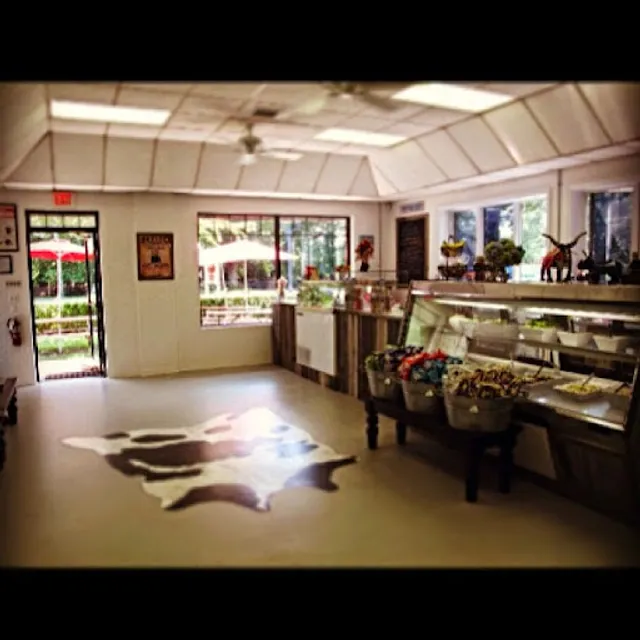 Smokin' Wolf BBQ & More