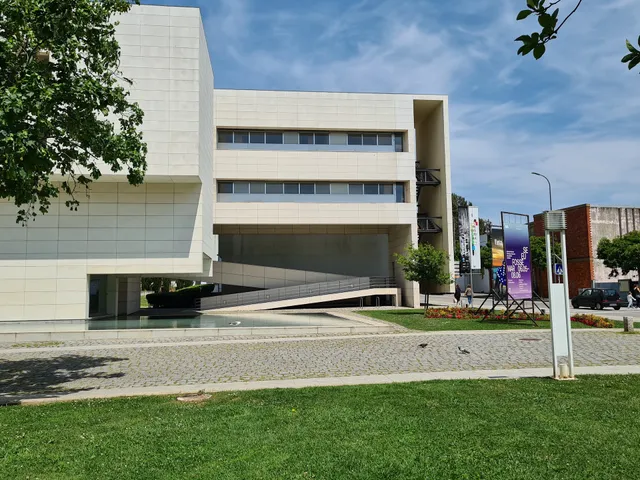 Biblioteca Municipal Florbela Espanca