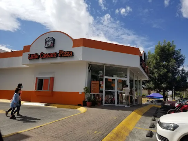 Little Caesars Pizza "El Sauz"