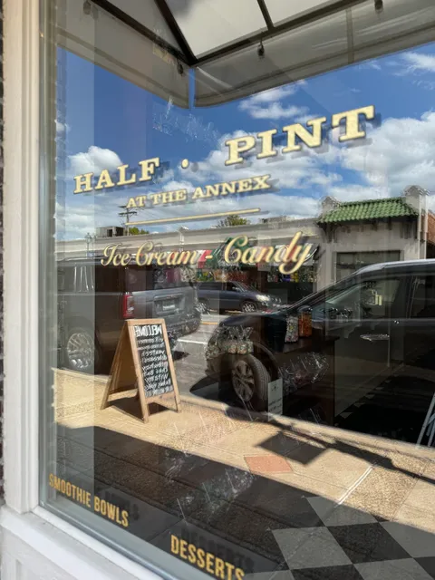 Half Pint at the Annex