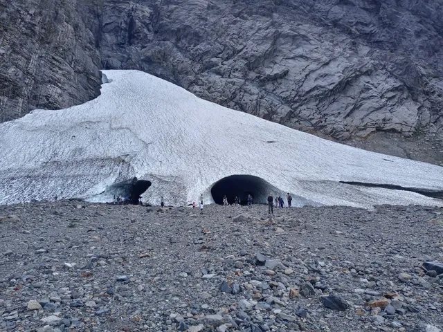 Ice Caves Trailhead - Big 4