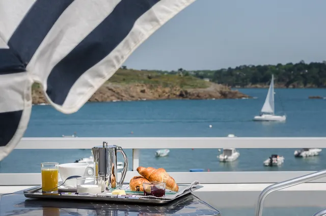 Hôtel du Port et de l'Aven