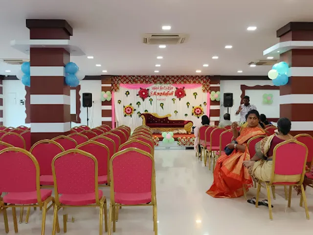 AL TAJ Family Restaurant