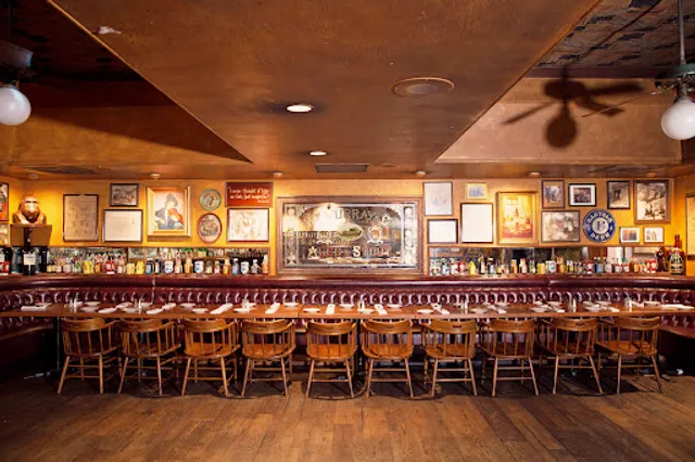 Izzy's Steaks & Chops