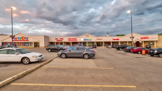 Eastland Commons Shopping Center