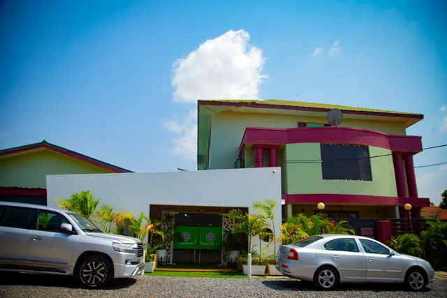 Gullivers Travel Hotel