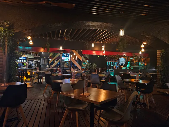 Malt Barrel and Fire Queenswood