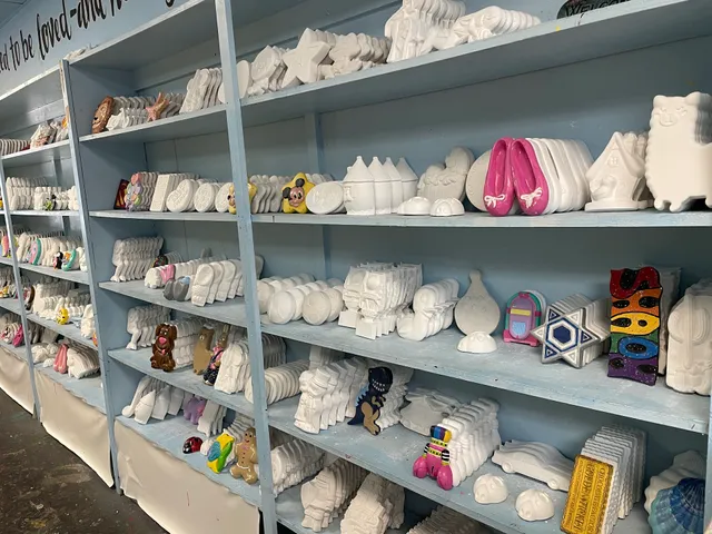 Plaster Carousel Fun Painting Studio