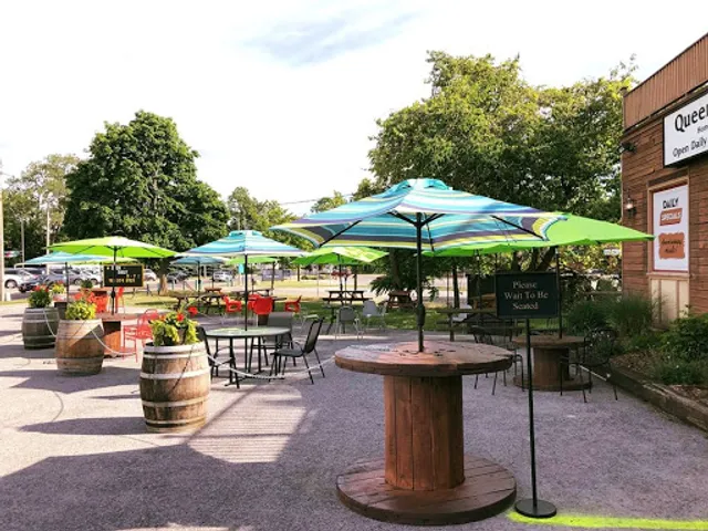 Queen's Coach Family Restaurant